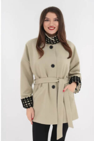 jacheta-oversized-bej-cu-aplicatii-din-dantela