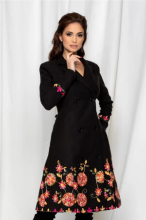 palton-negru-cu-broderie-florala