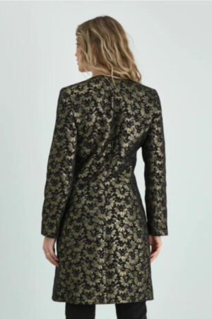 pardesiu-cu-broderie-aurie-elegant