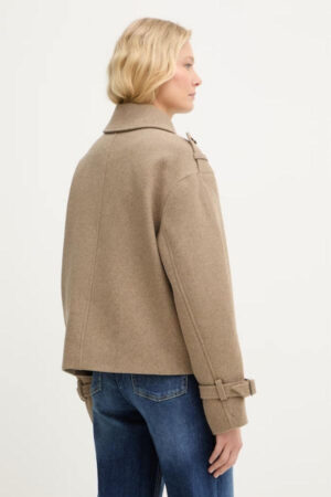 haina scurta de lana moale bej